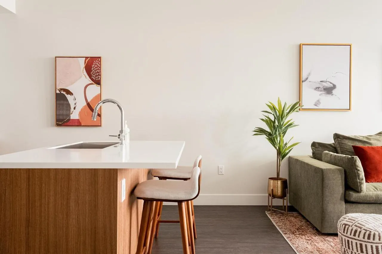 Modern Allure Lifestyle - City View - Zuni Lofts Denver Holiday home